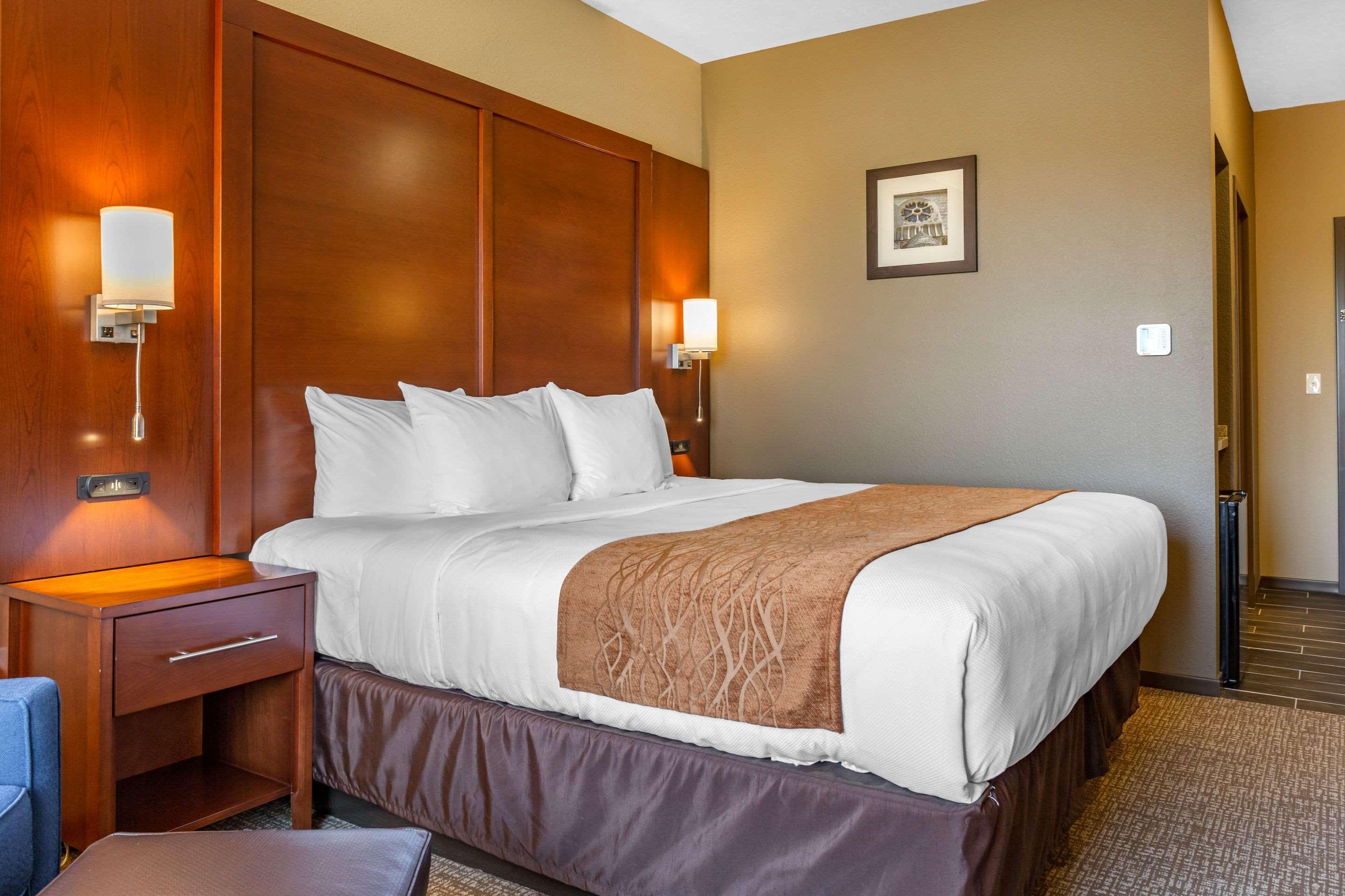Comfort Inn & Suites Boise Airport מראה חיצוני תמונה