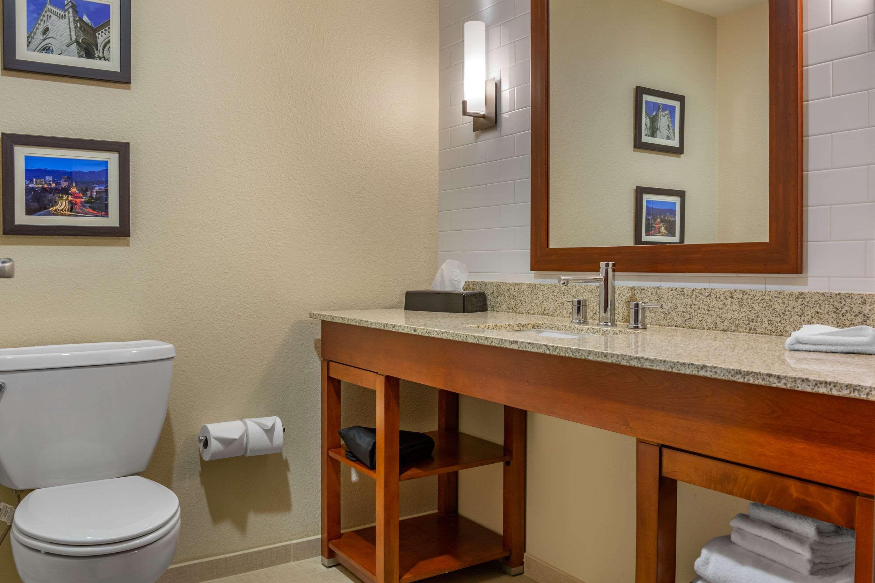 Comfort Inn & Suites Boise Airport מראה חיצוני תמונה
