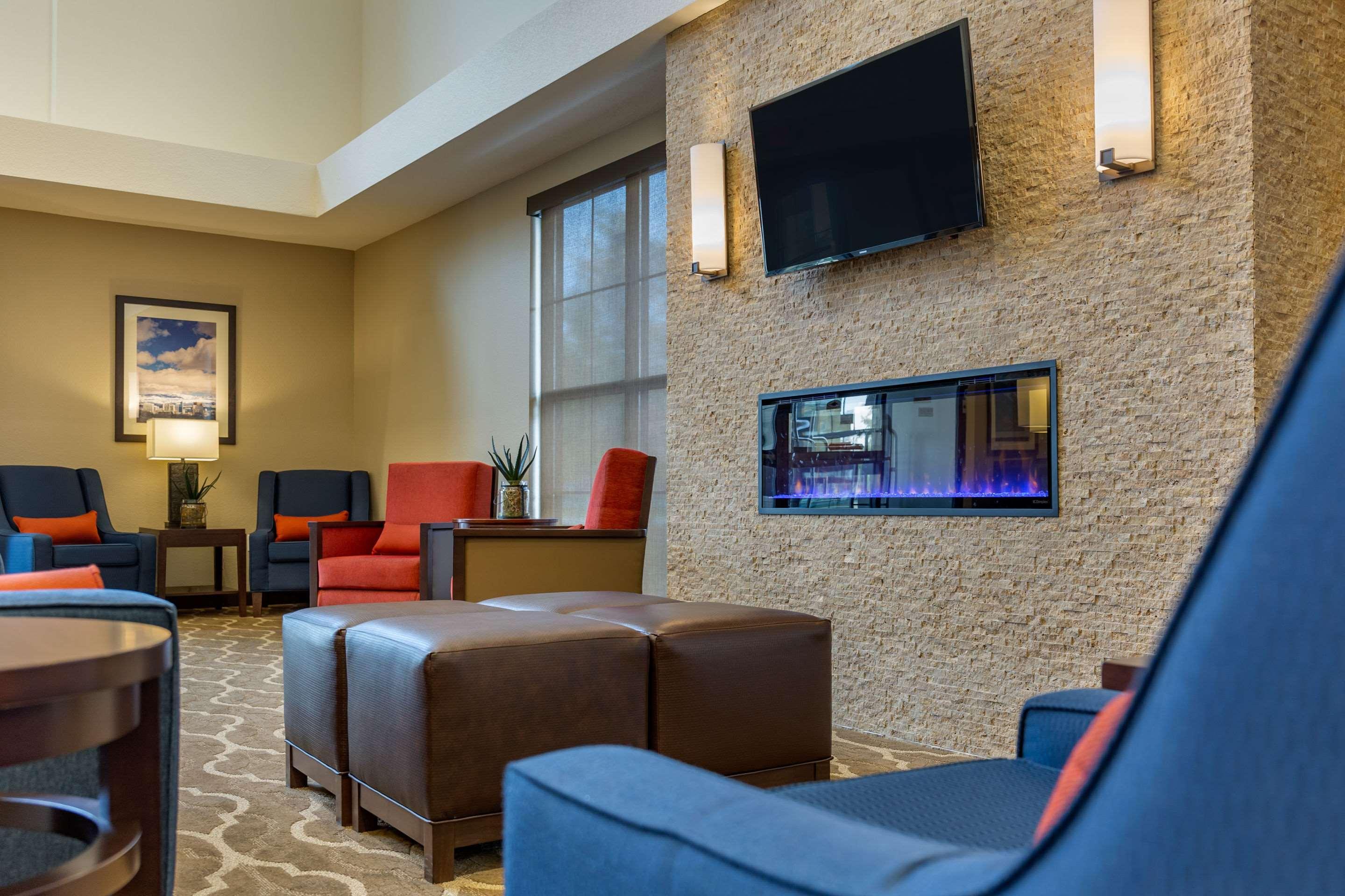 Comfort Inn & Suites Boise Airport מראה חיצוני תמונה